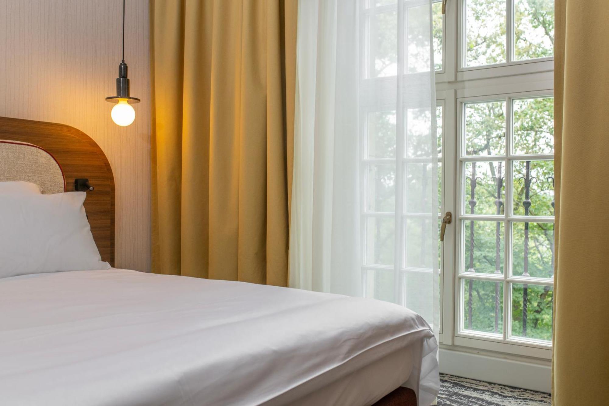 Zinar Castle Hotell Krasków Eksteriør bilde